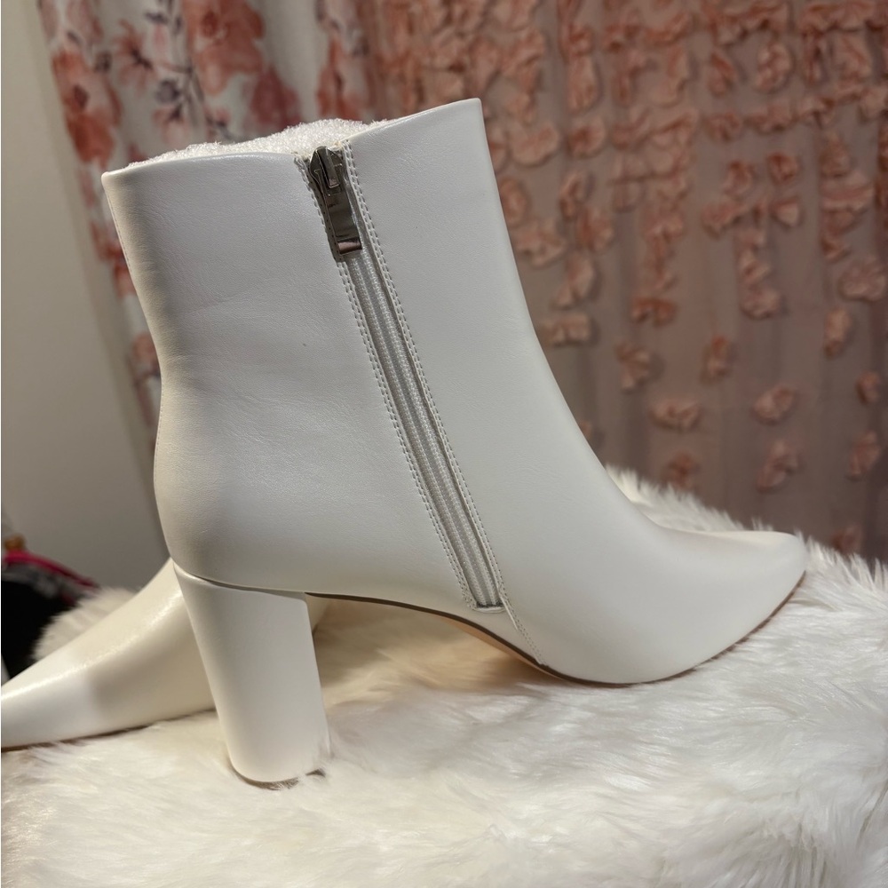 Chic White Heeled Ankle Boots - Picture 2 of 3